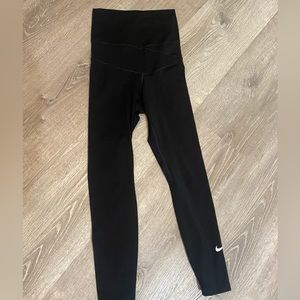 Nike Dri-Fit leggings size XS.